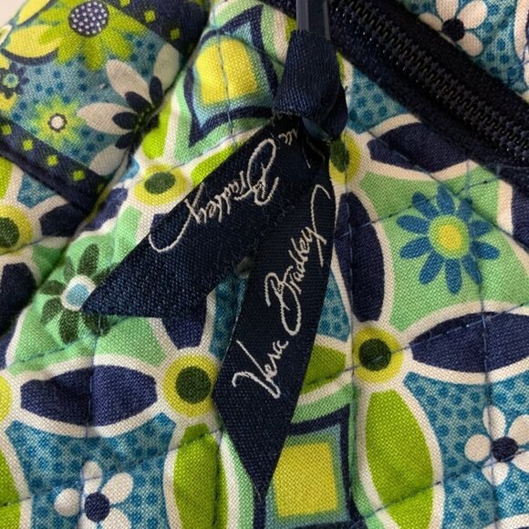 Vera Bradley Baroque Messenger Bag With Adjustable Strap & Multiple Pockets - Picture 7 of 8